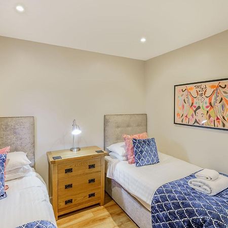 Birch Lodge 13 With Hot Tub Newton Stewart Extérieur photo