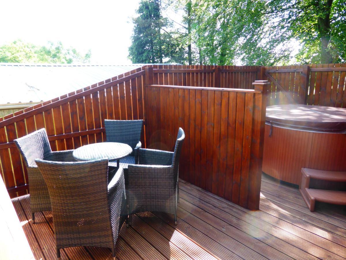 Birch Lodge 13 With Hot Tub Newton Stewart Extérieur photo