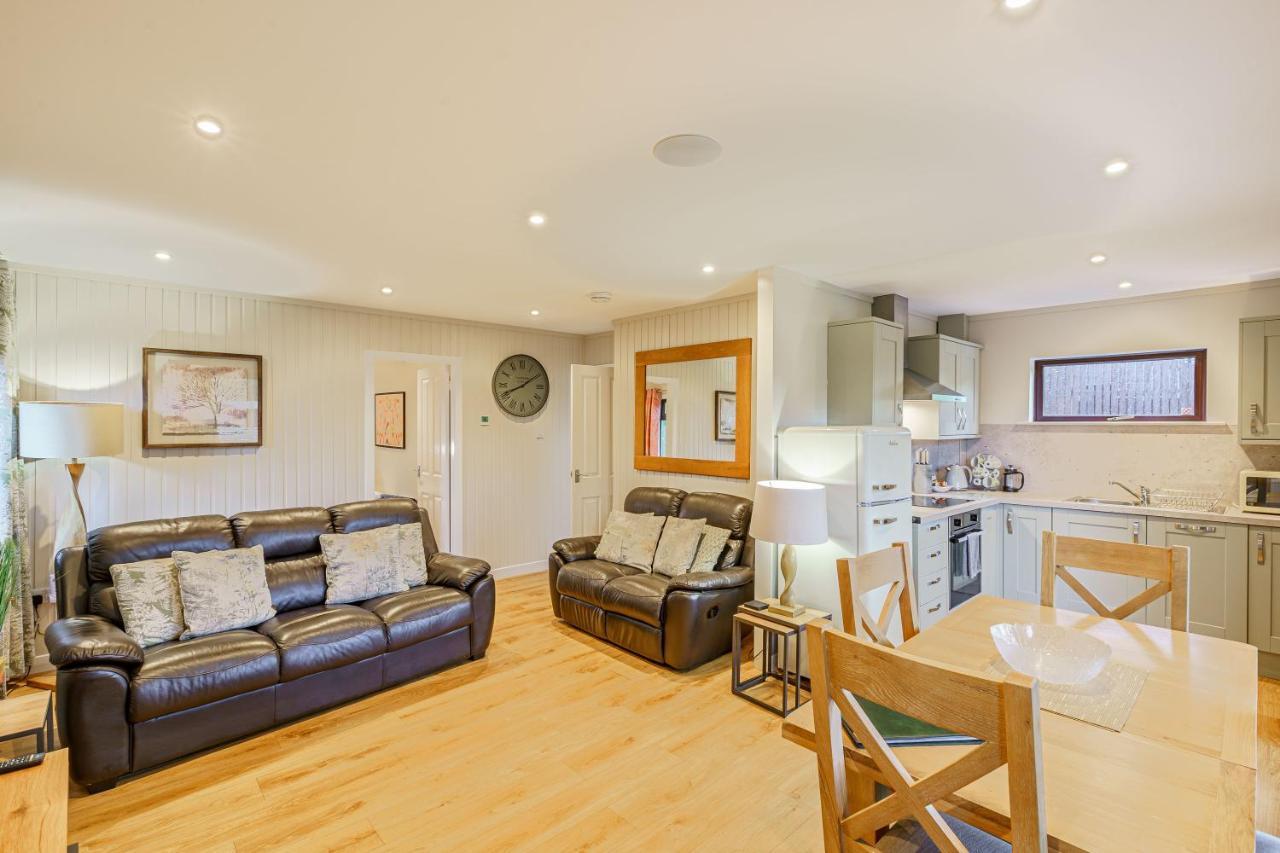 Birch Lodge 13 With Hot Tub Newton Stewart Extérieur photo